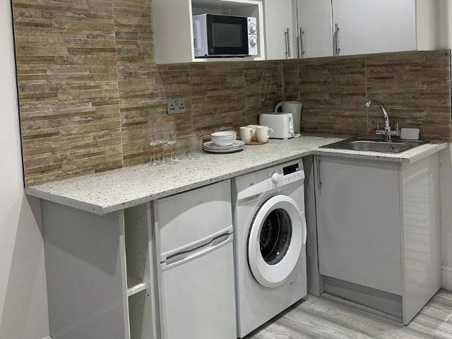 Apartment for rent in London Borough of Ealing, Greater London