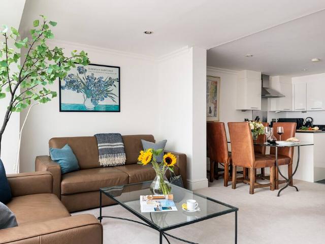 Apartment for rent in Royal Borough of Kensington and Chelsea, Greater London