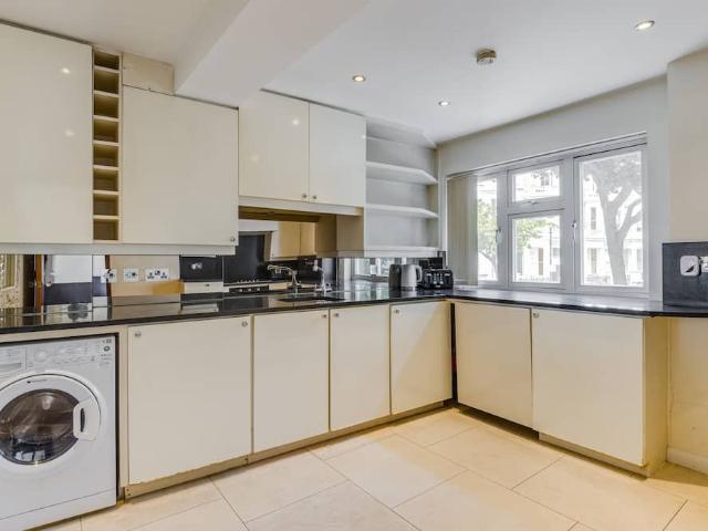 Apartment for rent in Royal Borough of Kensington and Chelsea, Greater London