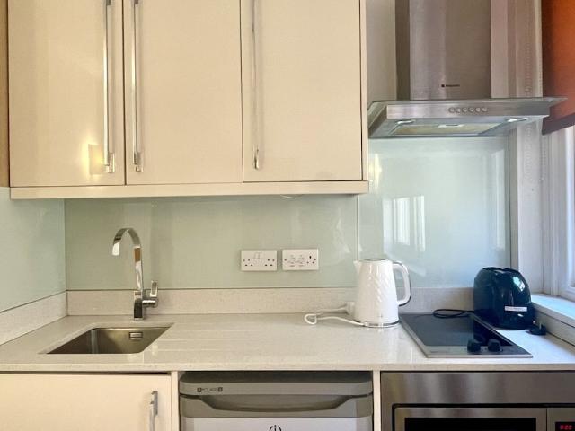 House for rent in Royal Borough of Kensington and Chelsea, Greater London