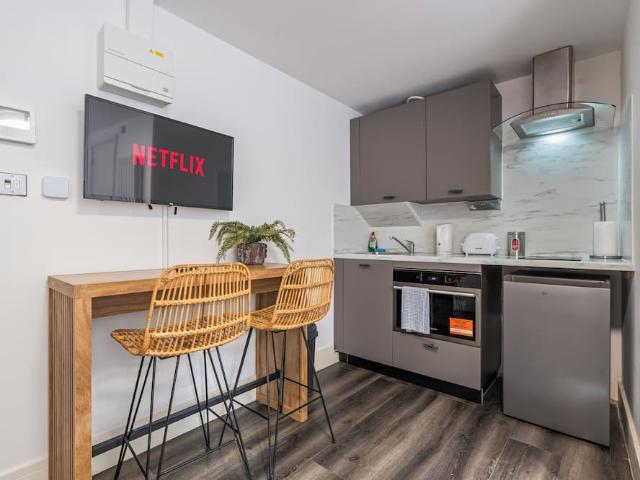 Apartment for rent in Kensal Town, Greater London