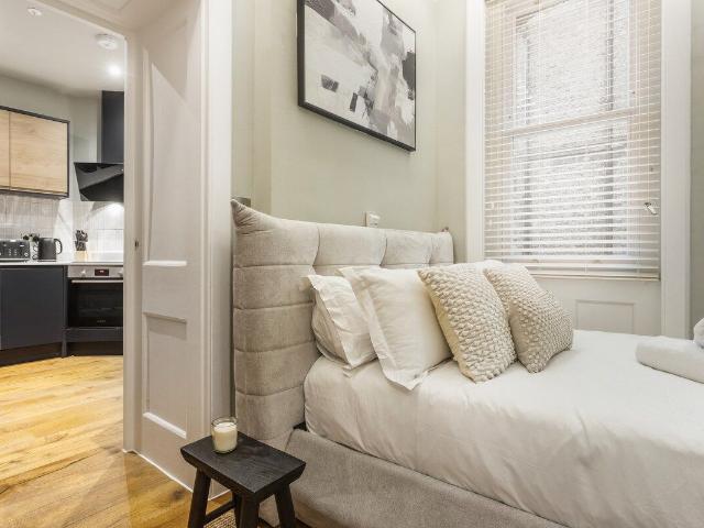 Studio for rent in London Borough of Camden, Greater London
