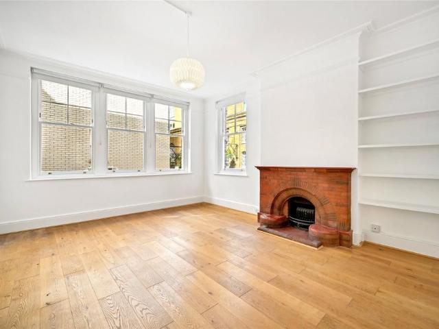 House for rent in St Clement Danes, Mayfair