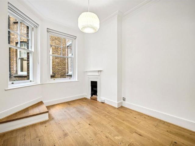 Apartment for rent in St Clement Danes, Mayfair