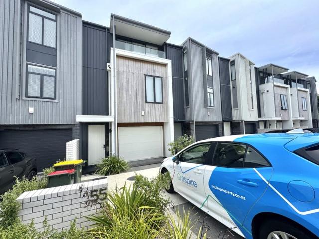 House for rent in Wairau Valley