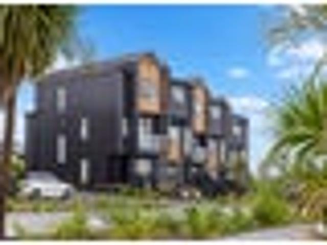 Townhouse for rent in Whangaparaoa