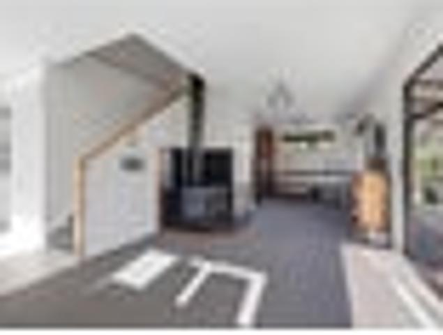 House for sale in Otakou
