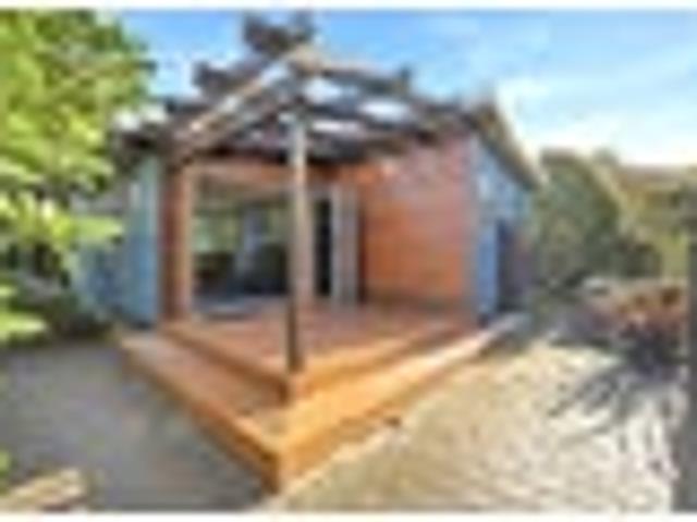 House for sale in Otakou