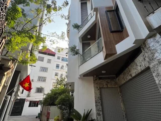 Nhà bán tại Hoàn Kiếm, Hà Nội