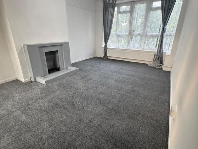 Apartment for rent in London Borough of Barking and Dagenham, Greater London