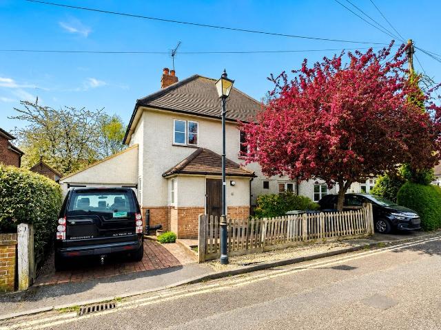 House for rent in Fole, Surrey