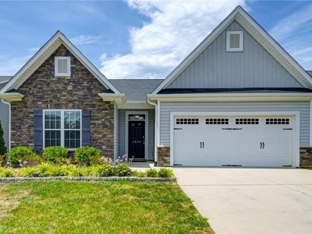 House for sale in Pfafftown, North Carolina