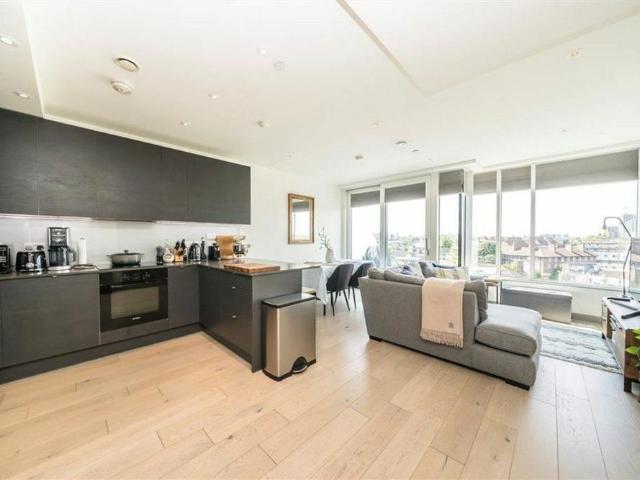 Apartment for rent in The Borough, Cat Hill