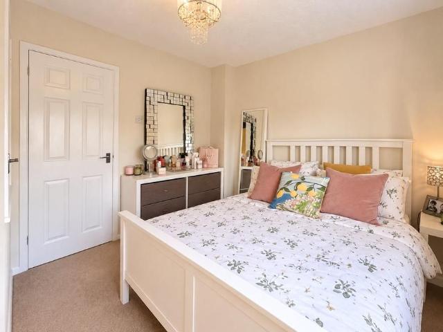 House for rent in Yate Rocks, Yate