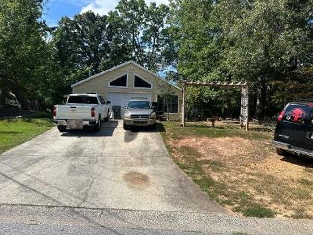 House for sale in Kennesaw