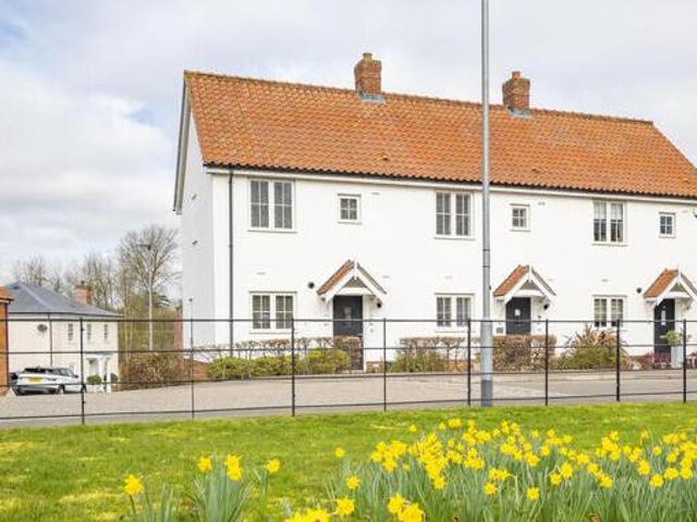 House for sale in Chelmondiston, Suffolk