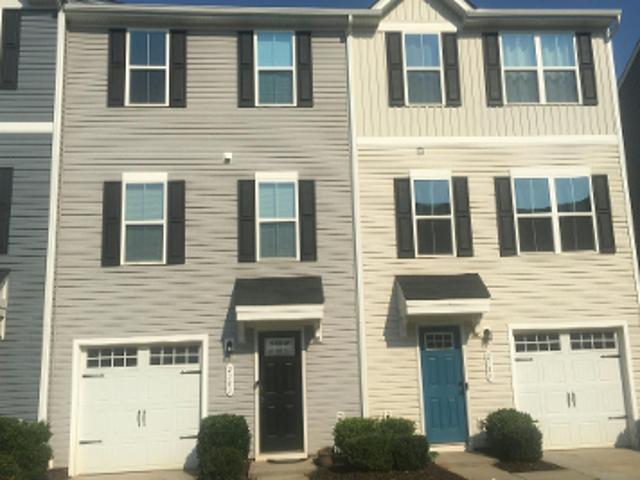House for sale in Mecklenburg, North Carolina