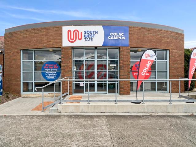 Office for sale in Colac, Victoria