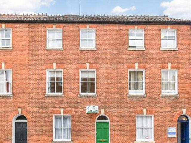 House for sale in Devizes, Wiltshire