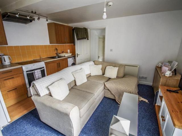 Apartment for rent in Dursley, School House