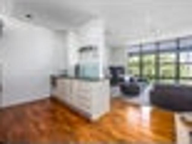 Apartment for sale in Mechanics Bay, Auckland