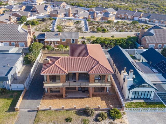 House for rent in Struisbaai, Cape Agulhas Local Municipality