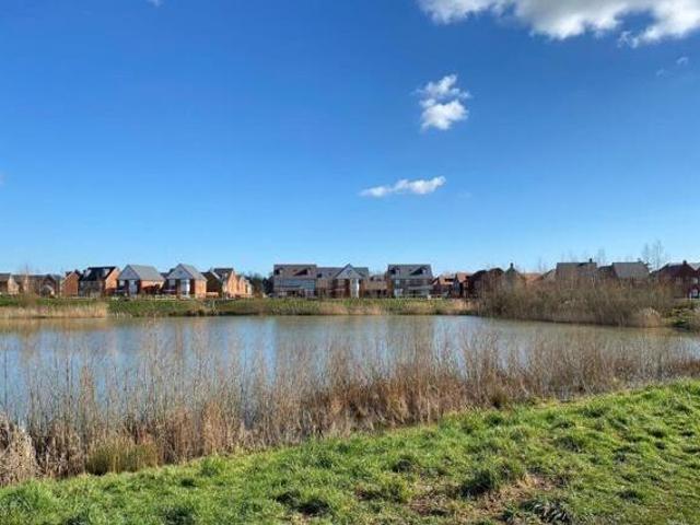 House for sale in Littlecote, West Sussex