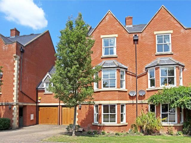 House for rent in Clewer Village, Windsor