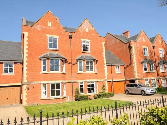 House for rent in Clewer Village, Windsor