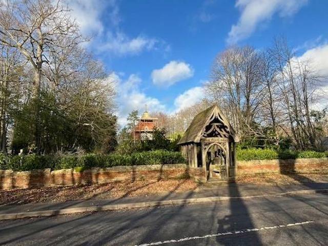 House for sale in Surrey