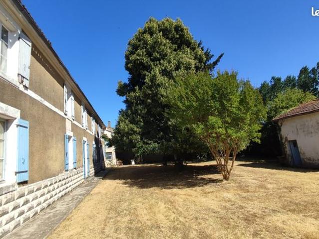 Maison vente à Saintes, Ecoyeux