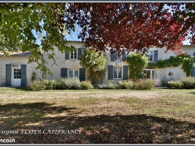 Maison vente à Saint-Jean-d'Angély, Villeneuve-la-comtesse