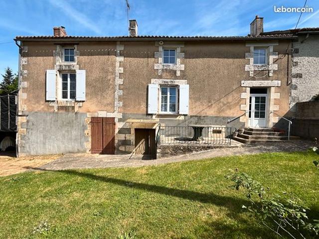 Maison vente à Poitiers, Ayron