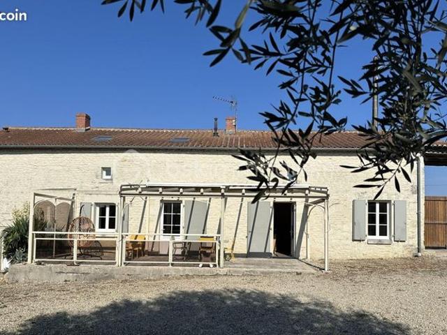 Maison vente à Mirebeau, Vienne