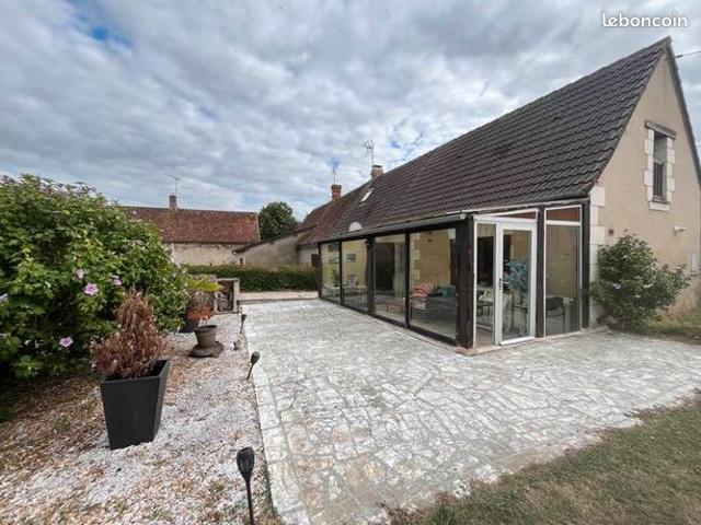 Maison vente à Loches, Charnizay