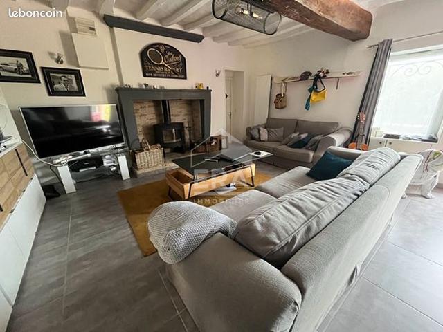 Maison vente à Neufchâtel-en-Saosnois, Sarthe