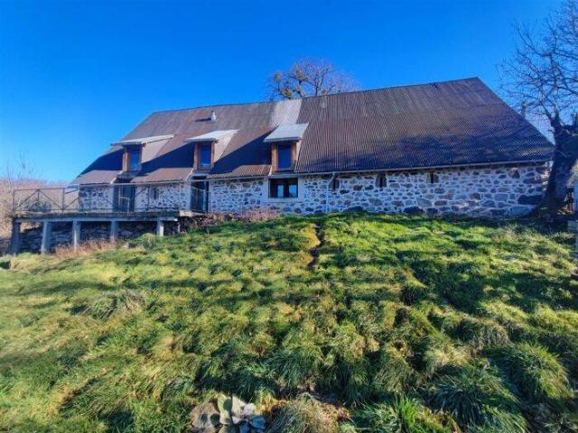 Maison vente à Bort-les-orgues, Sarroux