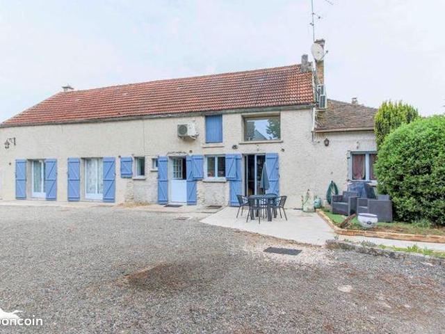 Maison vente à Rambouillet, Le Mesnil-saint-denis