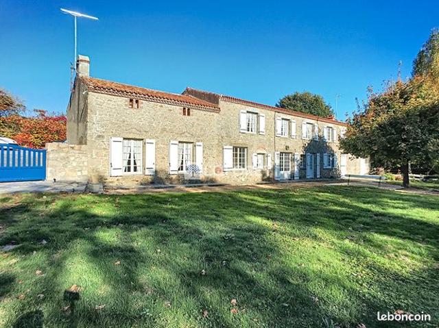 Maison vente à Bressuire, Nueil-les-Aubiers