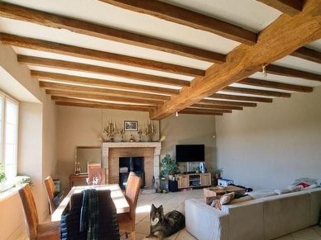Maison vente à Bressuire, Saint-amand-sur-sèvre