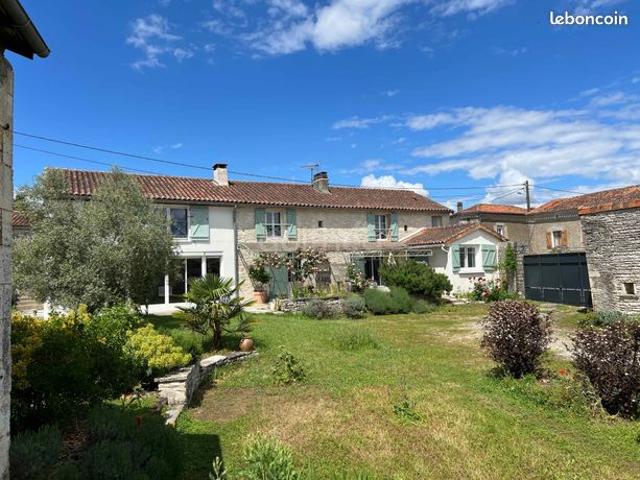 Maison vente à Angoulême, Coulgens