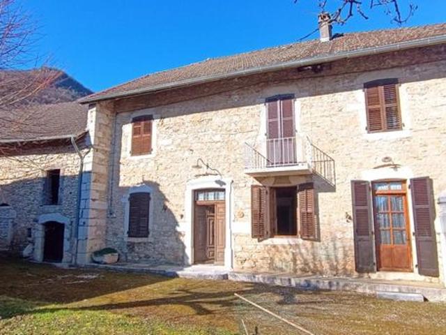 Maison vente à Belley, Ambléon