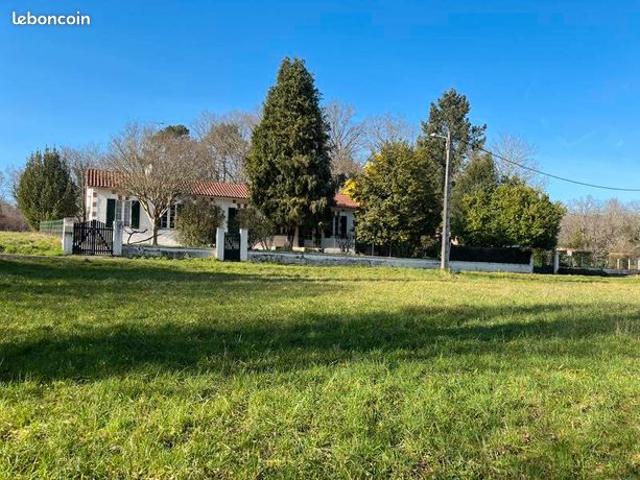 Maison vente à Angoulême, Médillac