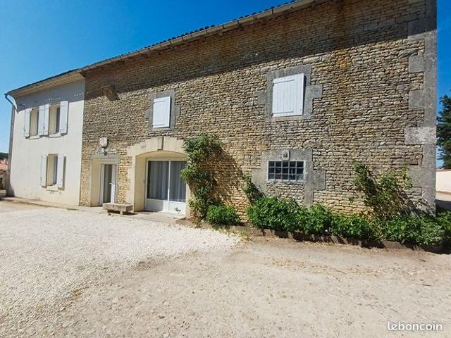 Maison vente à Saint-Jean-d'Angély, Asnières-la-giraud
