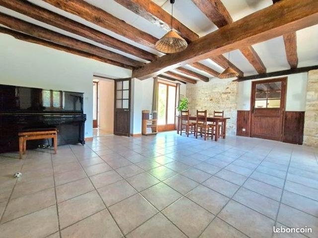Maison vente à Bourges, Primelles