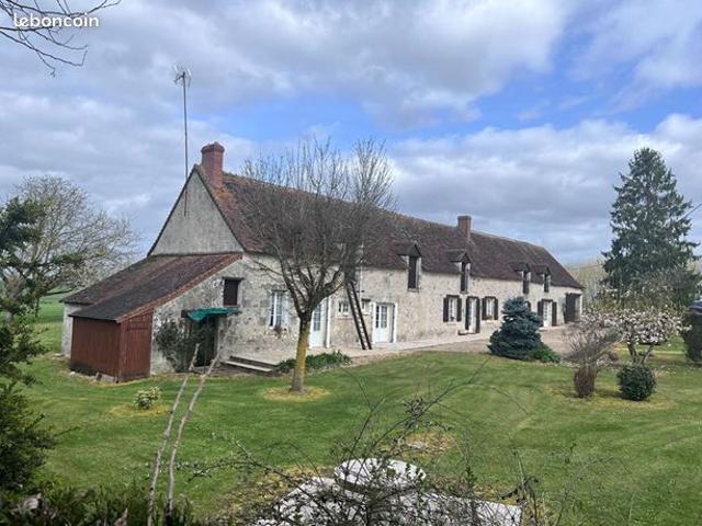 Maison vente à Loches, Ferrière-larçon