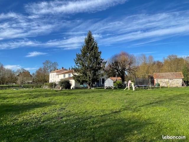 Maison vente à Niort, Chef-boutonne