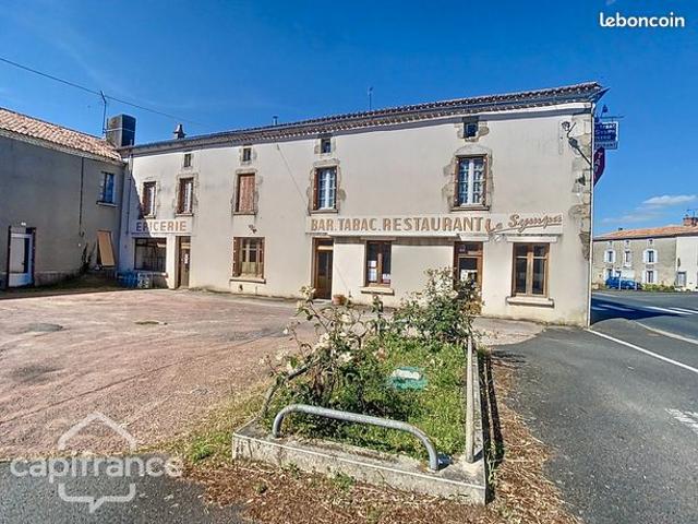 Maison vente à Bressuire, Geay
