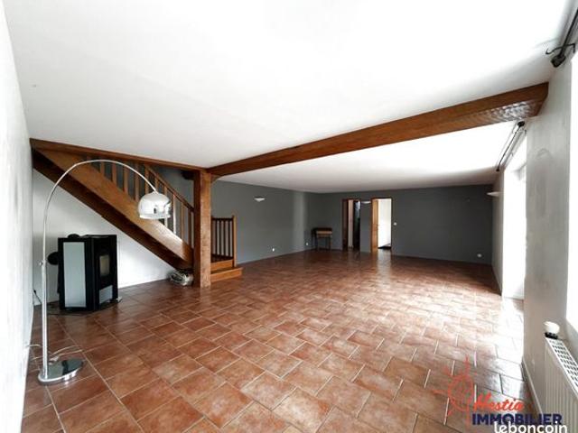 Maison vente à Reims, Montbré