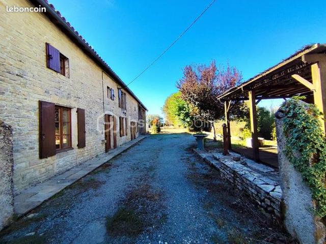 Maison vente à Lezay, Deux-Sèvres